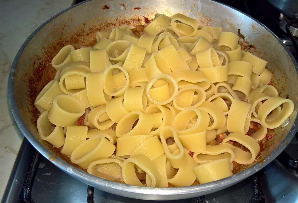 pasta e patate con calamari